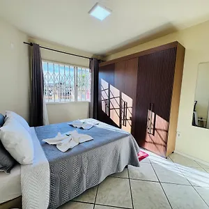 apartamento-equipado-2quartos-garagem-wi-fi-6hospedes.santa-catarina-brasil.com/
